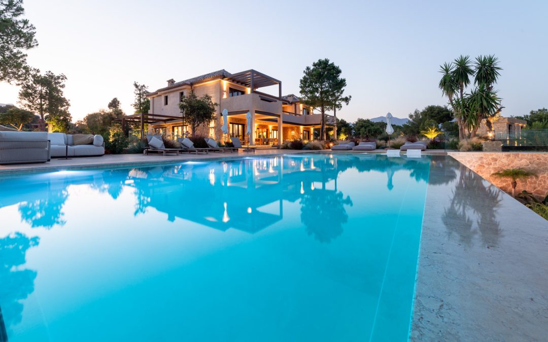 Villa y casa de invitados